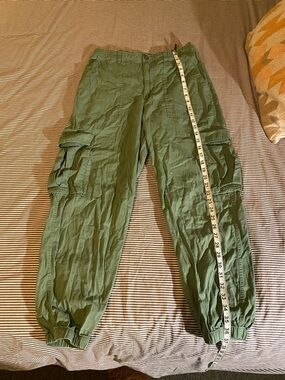 Abercrombie & Fitch Olive Cargo Jogger Pants | 100% Cotton | Size M